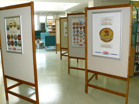 Výstava sýrových etiket ze sbírky Laktos collection Kroměříž